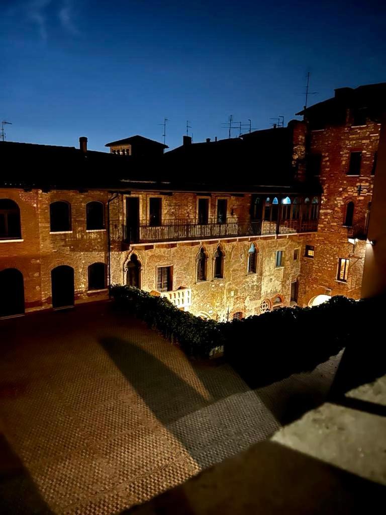 Residenza...Cara Giulietta... Διαμέρισμα Βερόνα Εξωτερικό φωτογραφία
